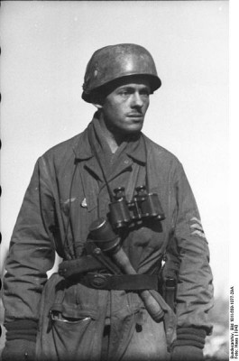 398px-Bundesarchiv_Bild_101I-559-1077-29A.jpg
