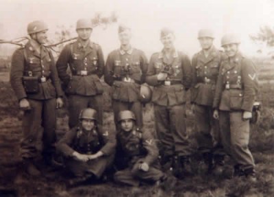 fallschirmjager_troops_group.jpg